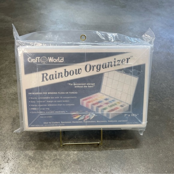 Craft World Winding Floss / Embroidery Thread RAINBOW Organizer Storage Box NOS - Picture 1 of 5
